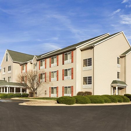 Country Inn & Suites By Radisson, Clinton, Ia Exterior foto